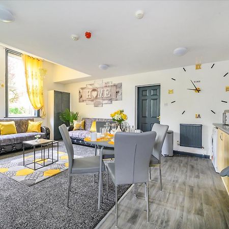 -F5Gh- For Relaxed & Cosy Stay, Free Parking, Wifi Leeds  Bagian luar foto