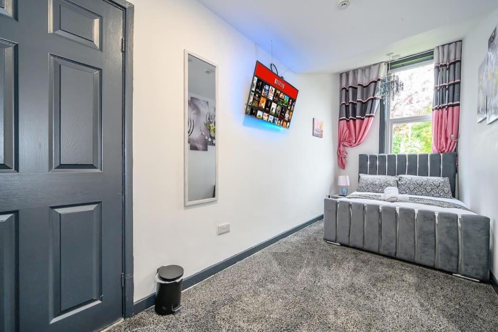 -F5Gh- For Relaxed & Cosy Stay, Free Parking, Wifi Leeds  Bagian luar foto