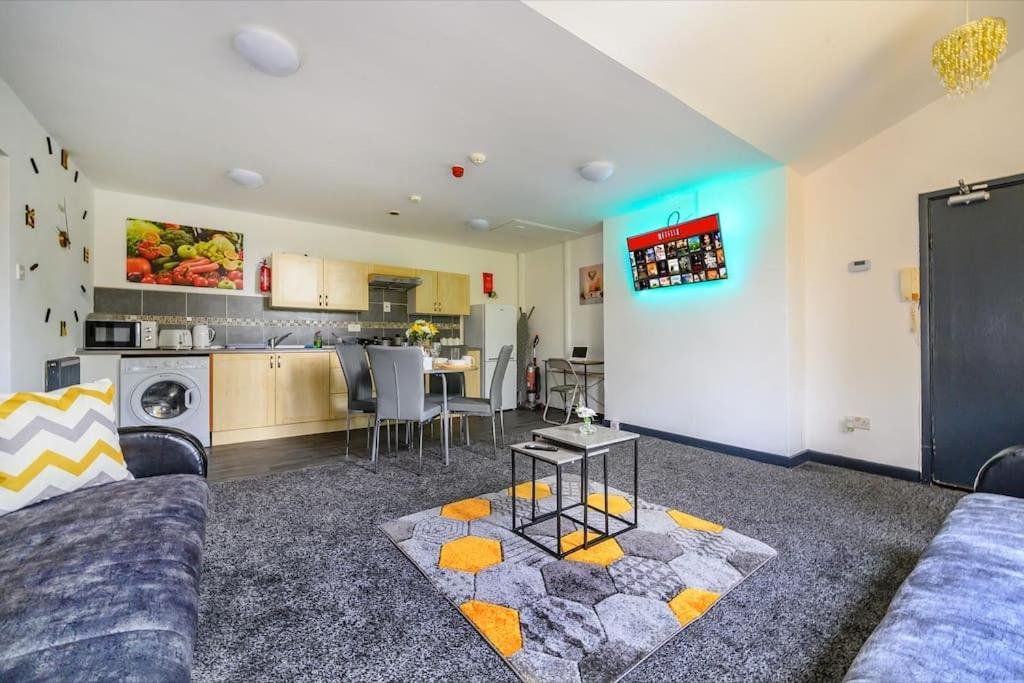 -F5Gh- For Relaxed & Cosy Stay, Free Parking, Wifi Leeds  Bagian luar foto